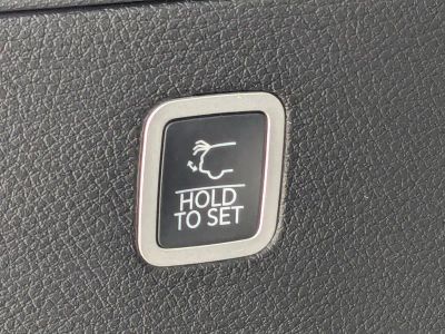 2026 Jeep Grand Wagoneer — photo 13 view