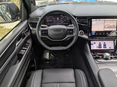 2026 Jeep Grand Wagoneer — photo 18 view
