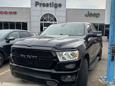 2019 RAM 1500 Big Horn/Lone Star Crew Cab 4x4 5'7' Box in Diamond Black Crystal Pearlcoat — front three-quarter view