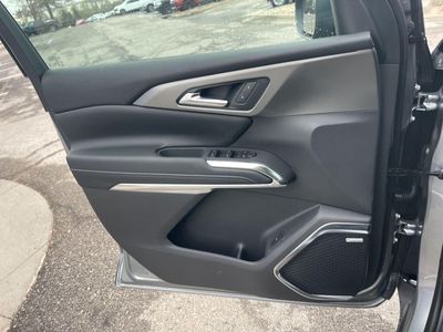 2026 Chevrolet Traverse - Photo 38