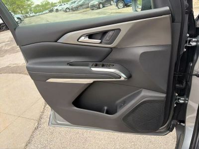 2026 Chevrolet Traverse - Photo 36