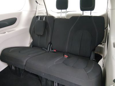 2023 Chrysler Voyager - Photo 17