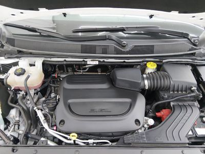 2023 Chrysler Voyager - Photo 9