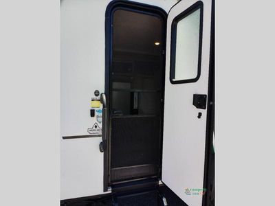 2019 Forest River RV No Boundaries — photo 19 view