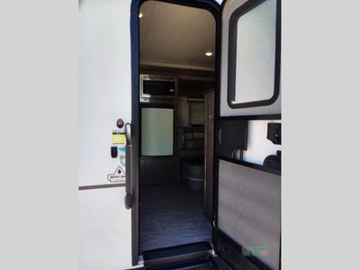 2019 Forest River RV No Boundaries — photo 20 view