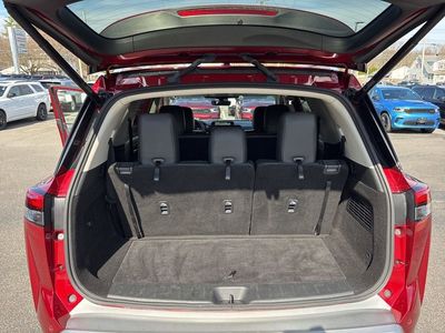 2023 Nissan Pathfinder SL - Photo 1