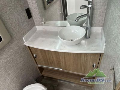2025 Tiffin Motorhomes Wayfarer - Photo 15