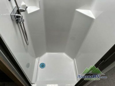 2025 Tiffin Motorhomes Wayfarer - Photo 17