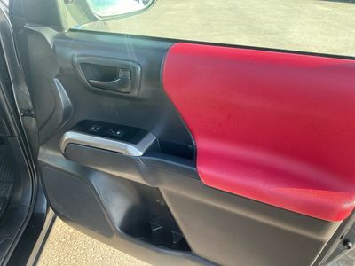 2023 Toyota Tacoma — photo 21 view