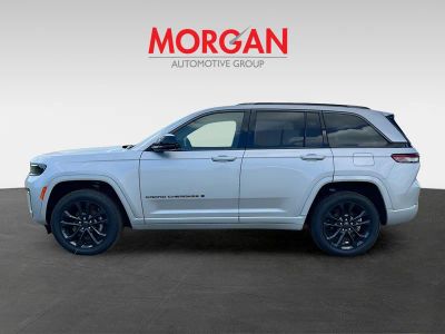 2026 Jeep Grand Cherokee — interior view