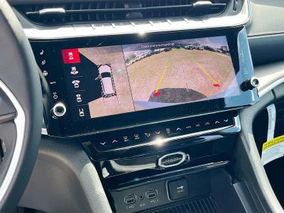 2026 Jeep Grand Cherokee — photo 14 view