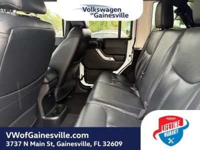 2015 Jeep Wrangler — photo 12 view
