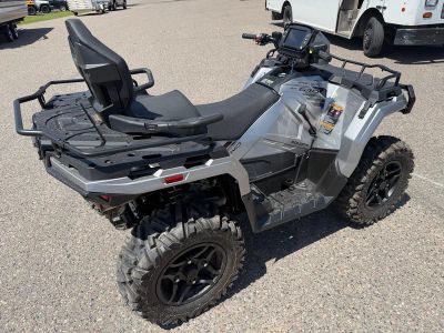 2026 Polaris Sportsman Touring 570 Ultimate — interior view