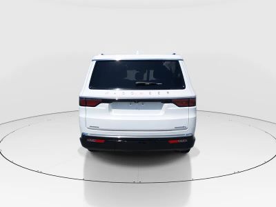2023 Jeep Wagoneer L - Photo 6