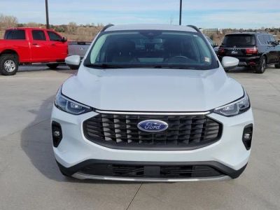 2025 Ford Escape — detail view