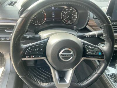 2019 Nissan Altima — photo 13 view