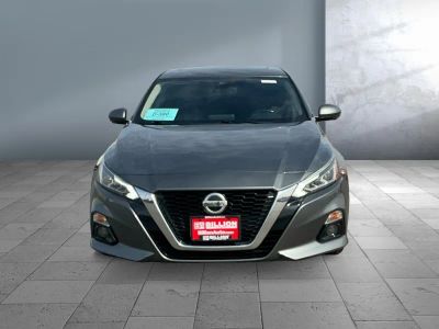 2019 Nissan Altima — side profile view