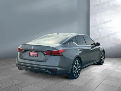 2019 Nissan Altima — engine compartment view