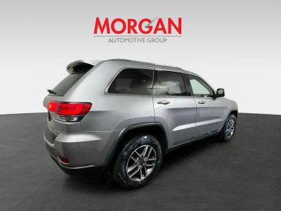 2021 Jeep Grand Cherokee — rear three-quarter view