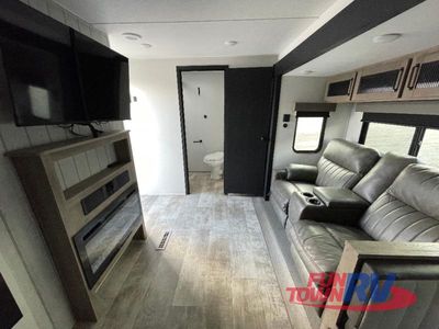 2025 Palomino Puma - Photo 22