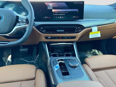 2026 BMW i4 — photo 18 view
