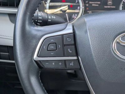 2022 Toyota Highlander — photo 18 view