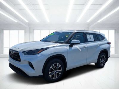 2022 Toyota Highlander — photo 7 view