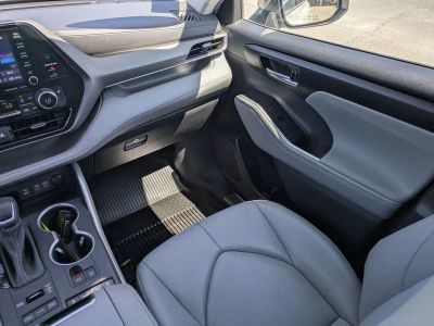 2022 Toyota Highlander — photo 21 view