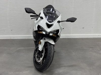 2026 Kawasaki Ninja ZX-6R - Photo 1