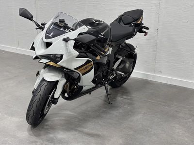 2026 Kawasaki Ninja ZX-6R - Photo 4