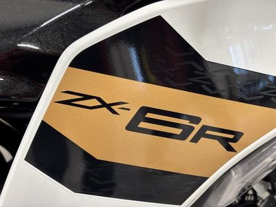 2026 Kawasaki Ninja ZX-6R - Photo 13