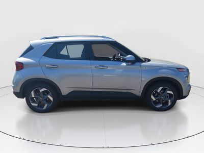 2025 Hyundai Venue - Photo 8