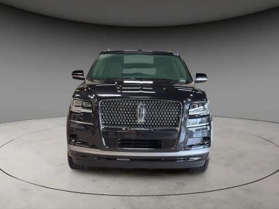 2024 Lincoln Navigator L — side profile view