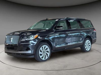 2024 Lincoln Navigator L Reserve in Gray Metallic — front three-quarter view