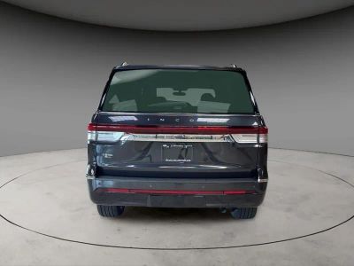2024 Lincoln Navigator L — detail view