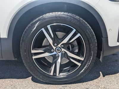 2023 Volvo XC40 — photo 11 view