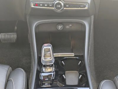 2023 Volvo XC40 — photo 23 view