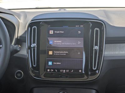 2023 Volvo XC40 — photo 22 view