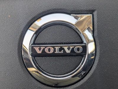 2023 Volvo XC40 — photo 34 view