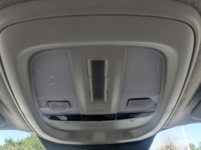 2023 Volvo XC40 — photo 30 view