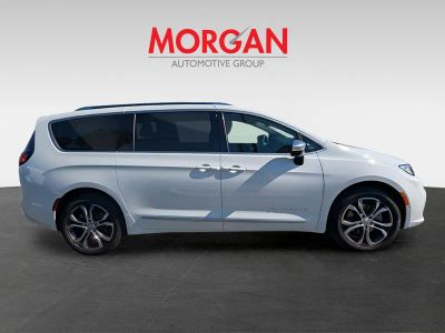 2026 Chrysler Pacifica — rear three-quarter view