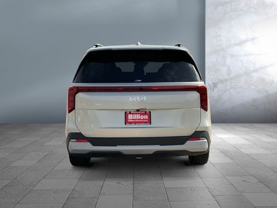 2026 Kia Carnival — detail view