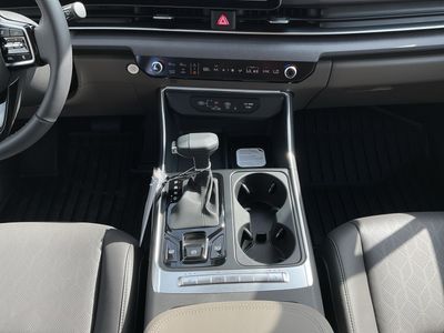 2026 Kia Carnival — photo 13 view