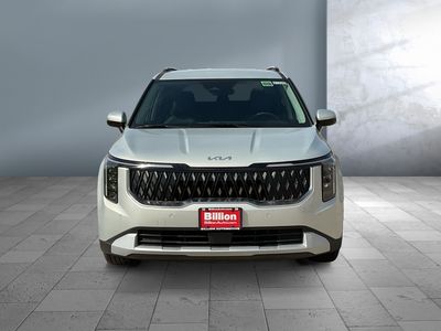 2026 Kia Carnival — side profile view
