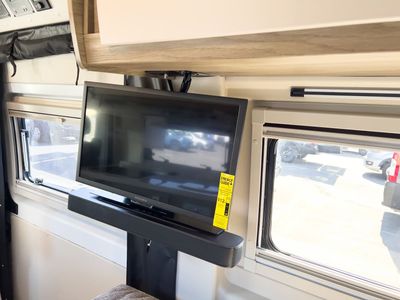 2026 Winnebago TRAVATO - Photo 15