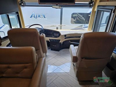 2015 Tiffin Motorhomes Allegro Bus — photo 10 view
