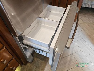 2015 Tiffin Motorhomes Allegro Bus — photo 32 view