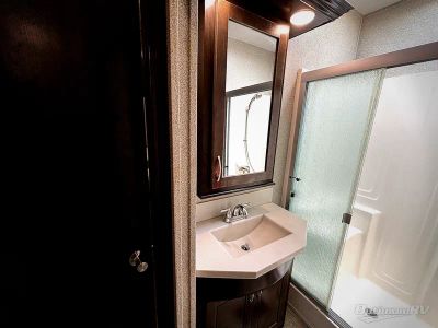 2019 Forest River Cedar Creek Cottage — photo 15 view