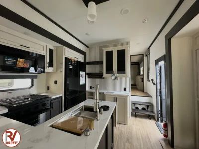 2026 Cherokee Sabre 37RVMILES - Photo 26