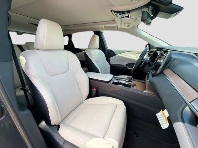 2026 Lexus RX — photo 16 view